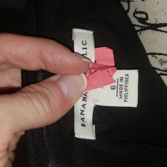 Black knee length Banana Republic dress- size 6 - Picture 6 of 6